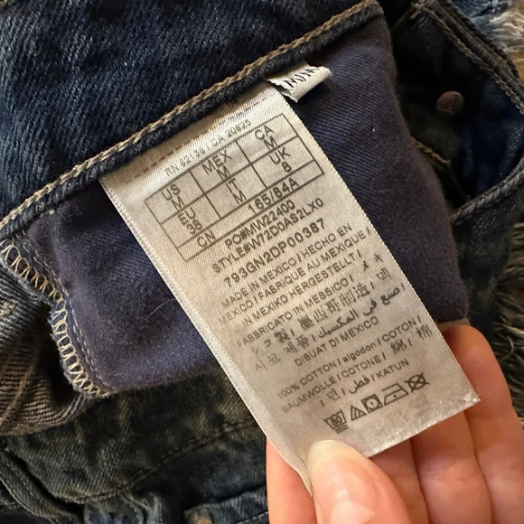 Guess denim distressed mini skirt|  size M - Picture 4 of 4